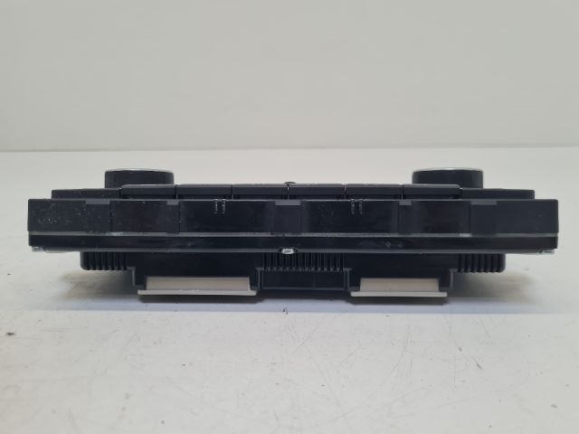 bontott VW GOLF VI Fűtéskapcsoló (digit klímás)