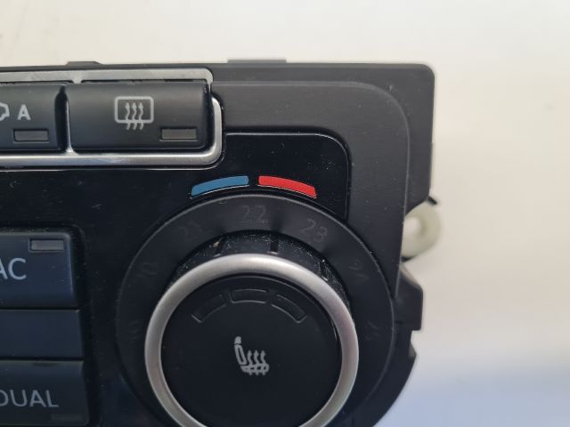 bontott VW GOLF VI Fűtéskapcsoló (digit klímás)