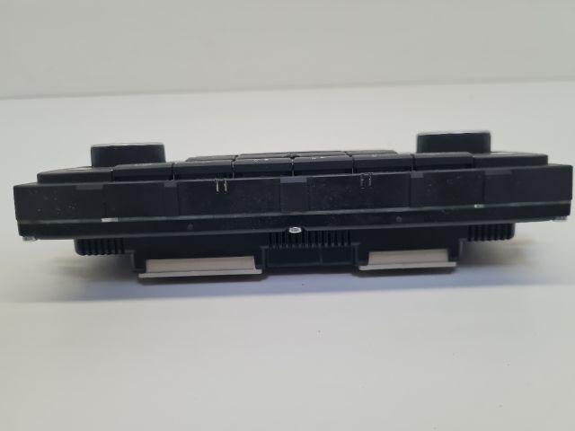 bontott VW GOLF VI Fűtéskapcsoló (digit klímás)