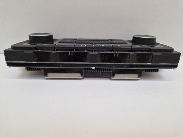 bontott VW GOLF VI Fűtéskapcsoló (digit klímás)