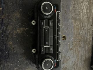 bontott VW GOLF VI Fűtéskapcsoló (digit klímás)