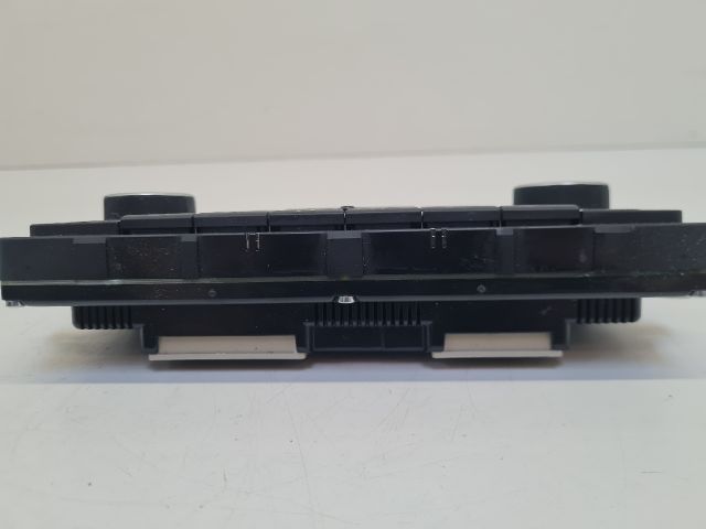 bontott VW GOLF VI Fűtéskapcsoló (digit klímás)