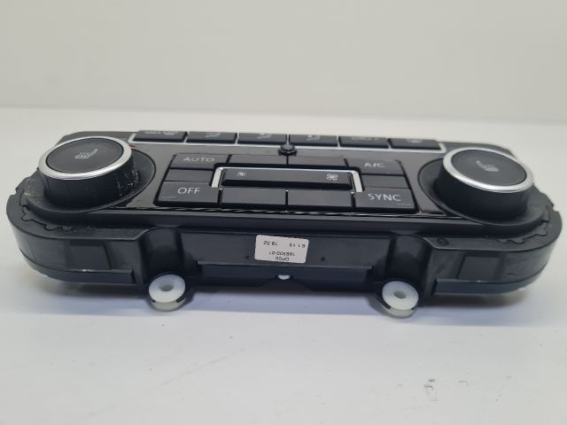 bontott VW GOLF VI Fűtéskapcsoló (digit klímás)