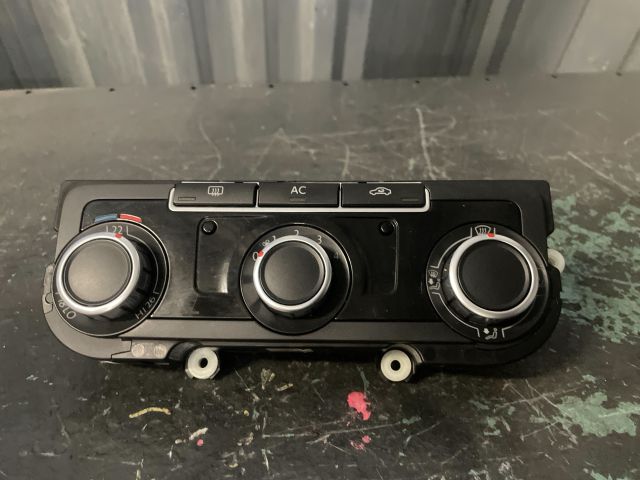 bontott VW GOLF VI Fűtéskapcsoló (digit klímás)