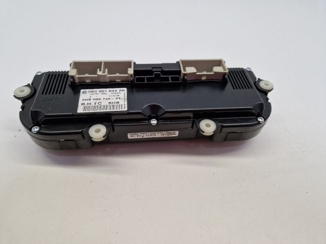 bontott VW GOLF VI Fűtéskapcsoló (digit klímás)