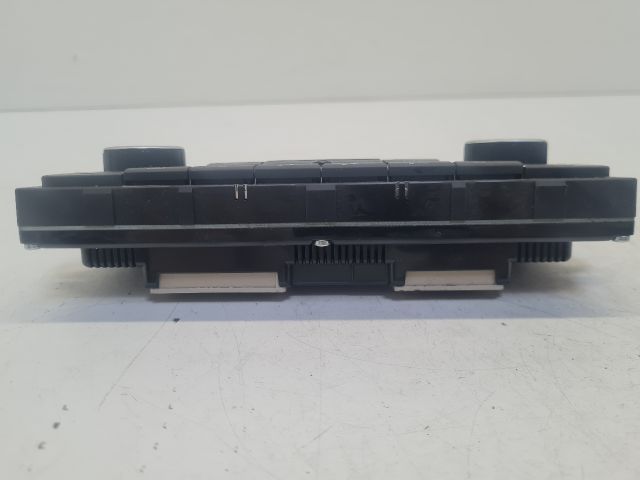 bontott VW GOLF VI Fűtéskapcsoló (digit klímás)