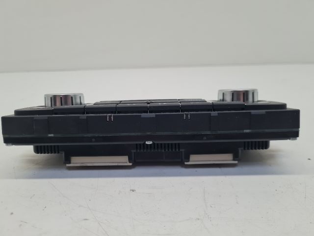 bontott VW GOLF VI Fűtéskapcsoló (digit klímás)