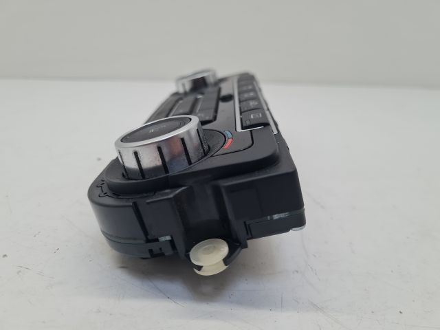 bontott VW GOLF VI Fűtéskapcsoló (digit klímás)