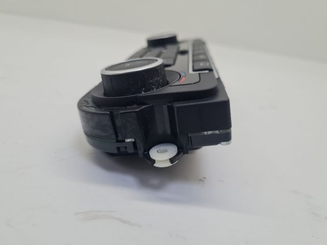 bontott VW GOLF VI Fűtéskapcsoló (digit klímás)