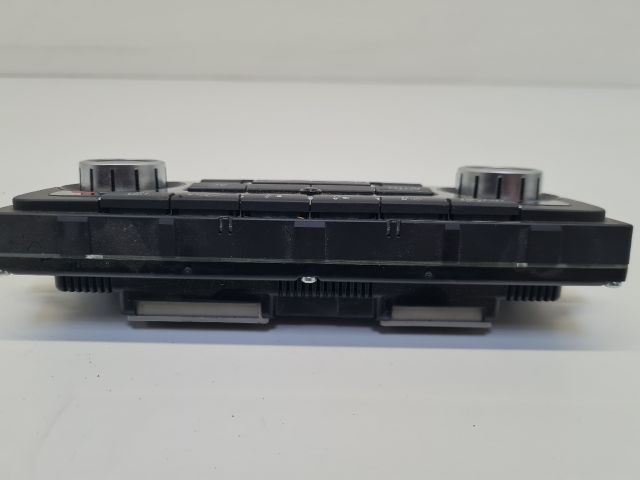 bontott VW GOLF VI Fűtéskapcsoló (digit klímás)