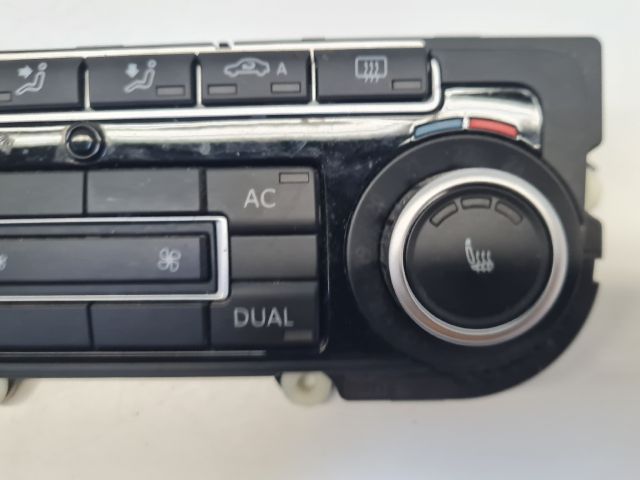 bontott VW GOLF VI Fűtéskapcsoló (digit klímás)