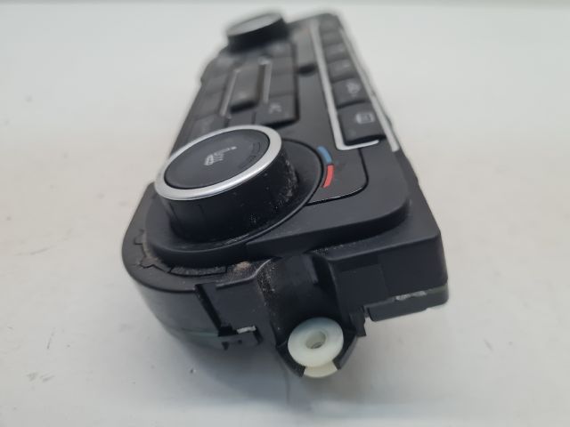 bontott VW GOLF VI Fűtéskapcsoló (digit klímás)