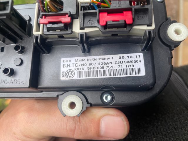 bontott VW GOLF VI Fűtéskapcsoló (digit klímás)