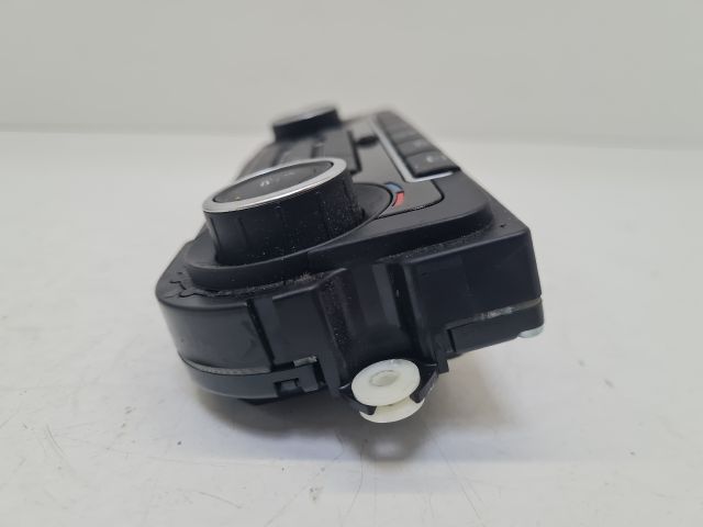 bontott VW GOLF VI Fűtéskapcsoló (digit klímás)