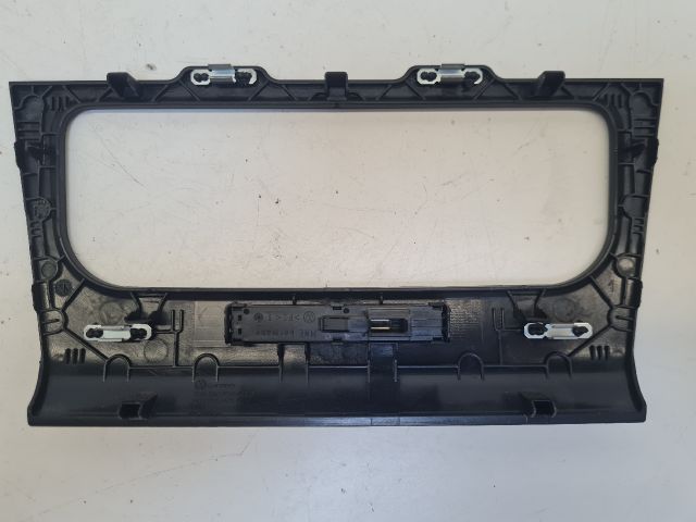 bontott VW GOLF VI Fűtéskapcsoló Keret