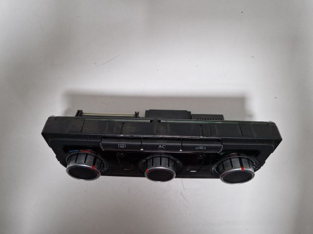 bontott VW GOLF VI Fűtéskapcsoló (manuális klímás)