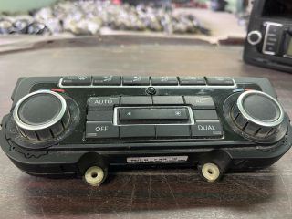 bontott VW GOLF VI Fűtéskapcsoló (Nem klímás)