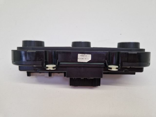 bontott VW GOLF VI Fűtéskapcsoló (Nem klímás)