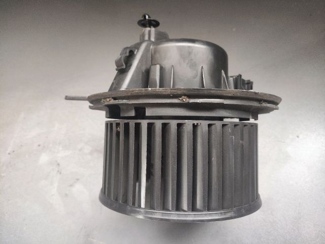 bontott VW GOLF VI Fűtőmotor (Klímás)