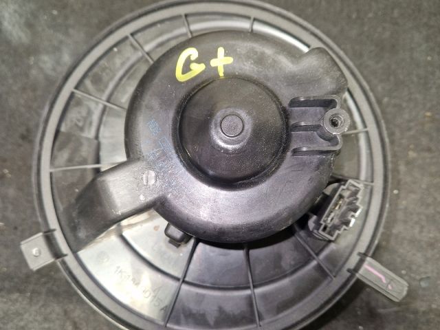 bontott VW GOLF VI Fűtőmotor (Klímás)