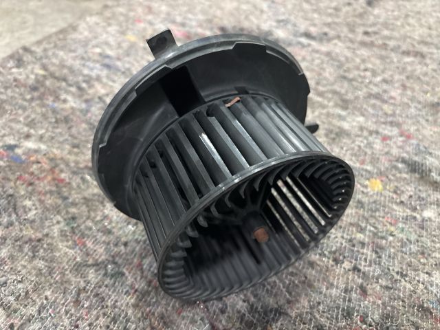 bontott VW GOLF VI Fűtőmotor (Klímás)