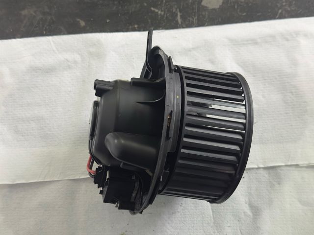 bontott VW GOLF VI Fűtőmotor (Klímás)