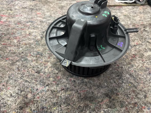 bontott VW GOLF VI Fűtőmotor (Klímás)