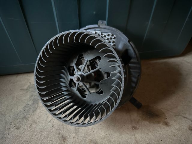 bontott VW GOLF VI Fűtőmotor (Klímás)