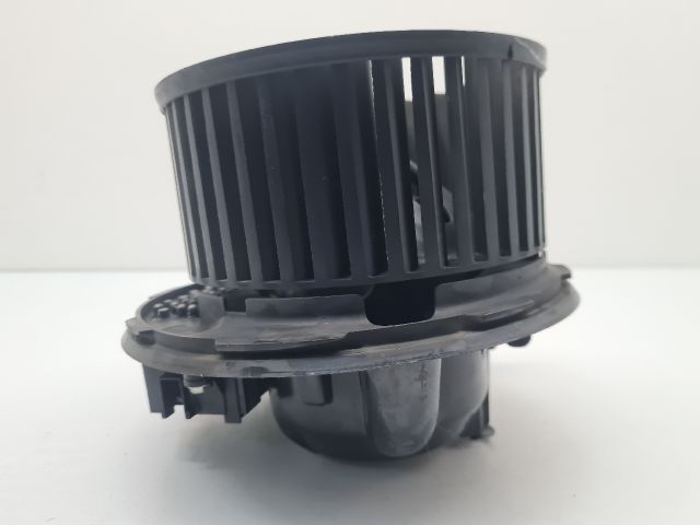 bontott VW GOLF VI Fűtőmotor (Klímás)