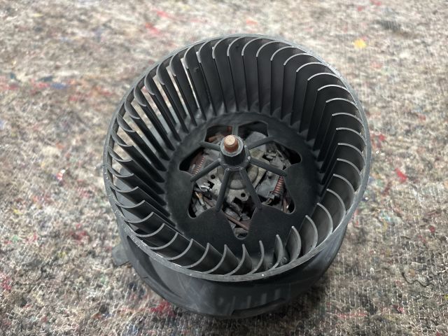 bontott VW GOLF VI Fűtőmotor (Klímás)