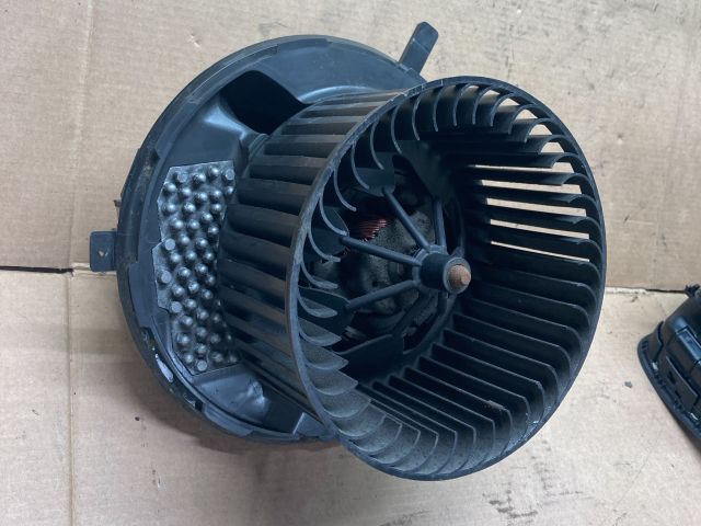 bontott VW GOLF VI Fűtőmotor (Klímás)