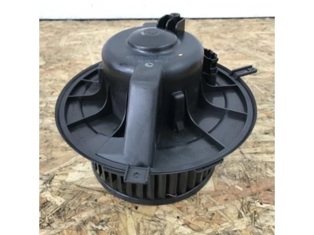 bontott VW GOLF VI Fűtőmotor (Klímás)