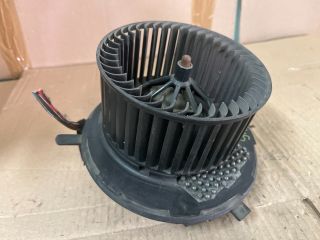 bontott VW GOLF VI Fűtőmotor (Nem klímás)