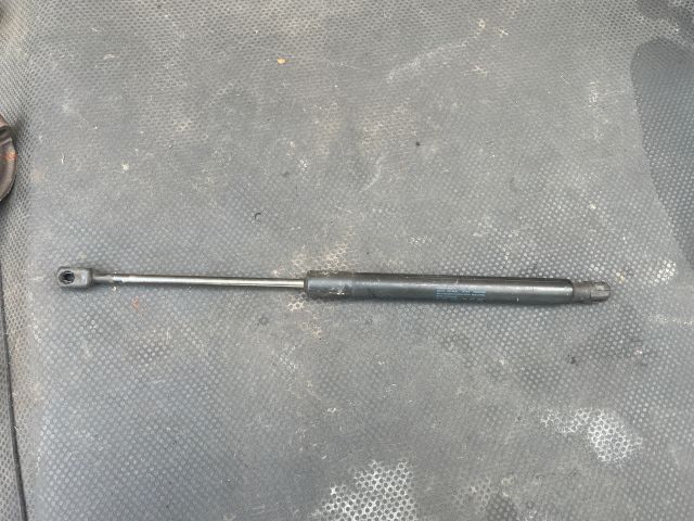 bontott VW GOLF VI Gázrugós Kitámasztó Teleszkóp Csomagtérajtó Jobb