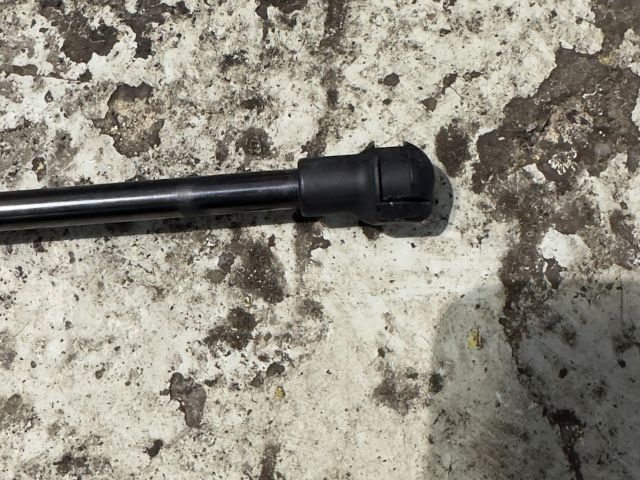 bontott VW GOLF VI Gázrugós Kitámasztó Teleszkóp Csomagtérajtó (Pozíciófüggetlen)