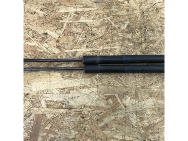 bontott VW GOLF VI Gázrugós Kitámasztó Teleszkóp Motorháztető