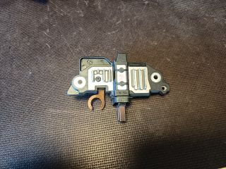 bontott VW GOLF VI Generátor Elektronika