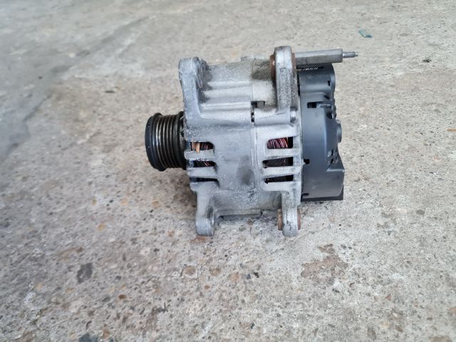 bontott VW GOLF VI Generátor