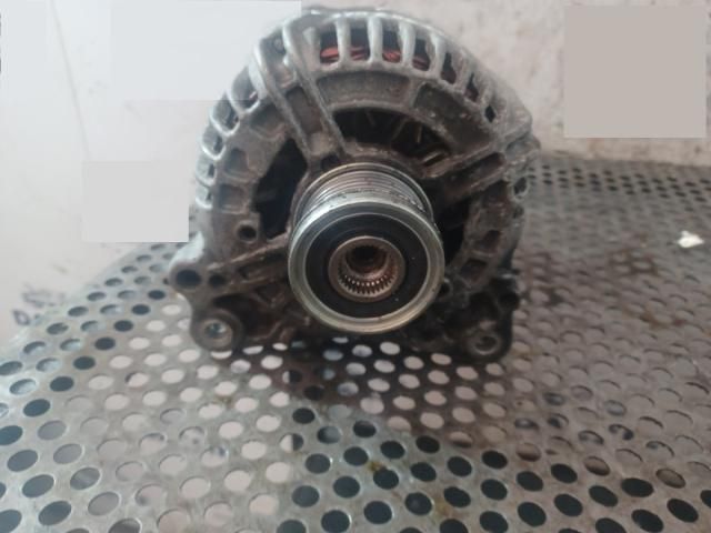 bontott VW GOLF VI Generátor