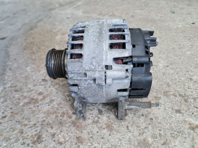 bontott VW GOLF VI Generátor