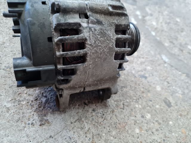 bontott VW GOLF VI Generátor