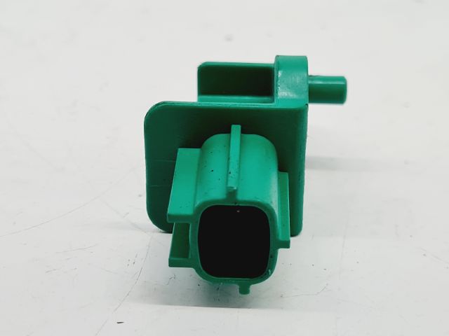 bontott VW GOLF VI Gyorsulás Jeladó