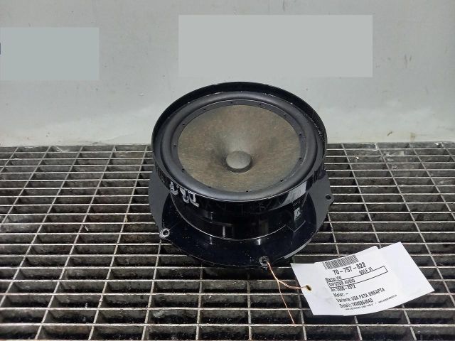 bontott VW GOLF VI Hangszóró (Pozíciófüggetlen)