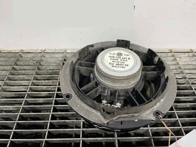 bontott VW GOLF VI Hangszóró (Pozíciófüggetlen)