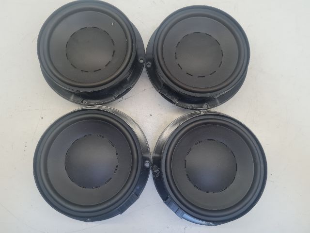 bontott VW GOLF VI Hangszóró Szett