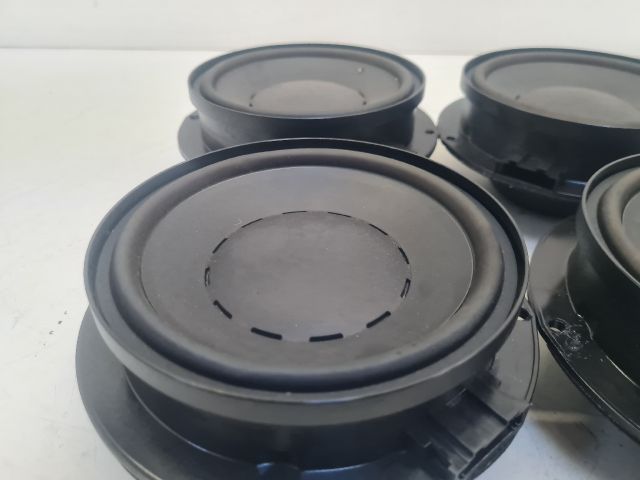 bontott VW GOLF VI Hangszóró Szett