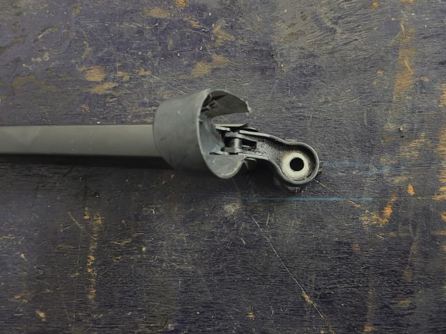 bontott VW GOLF VI Hátsó Ablaktörlő Kar