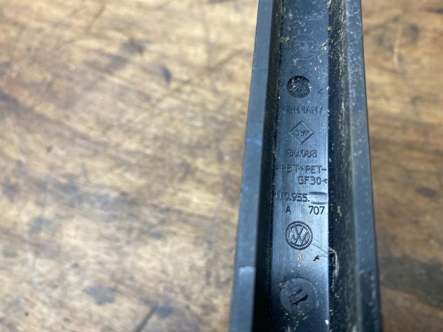 bontott VW GOLF VI Hátsó Ablaktörlő Kar