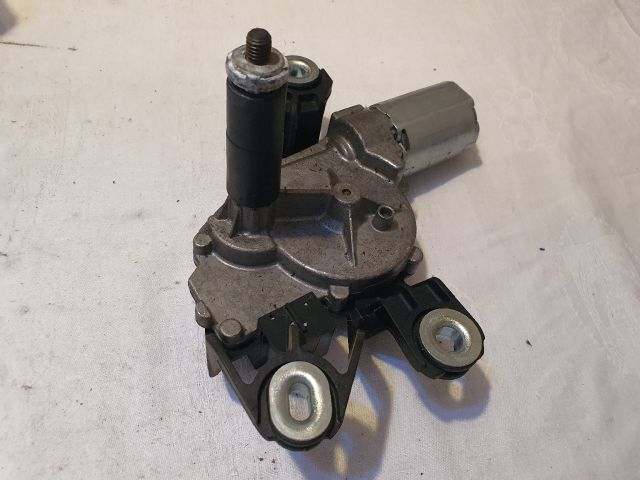bontott VW GOLF VI Hátsó Ablaktörlő Motor