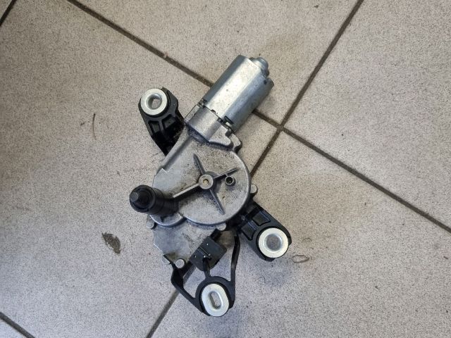 bontott VW GOLF VI Hátsó Ablaktörlő Motor